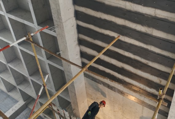 洋浦经济开发区楼板粘钢加固