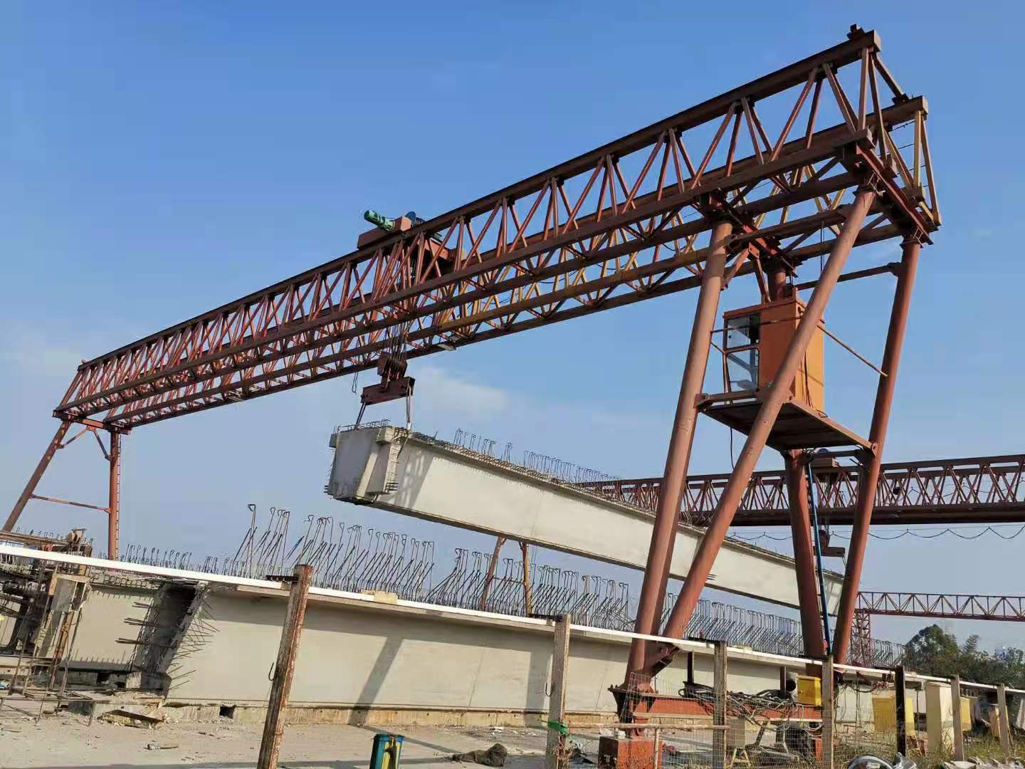 洋浦经济开发区一大桥预制箱梁压浆施工